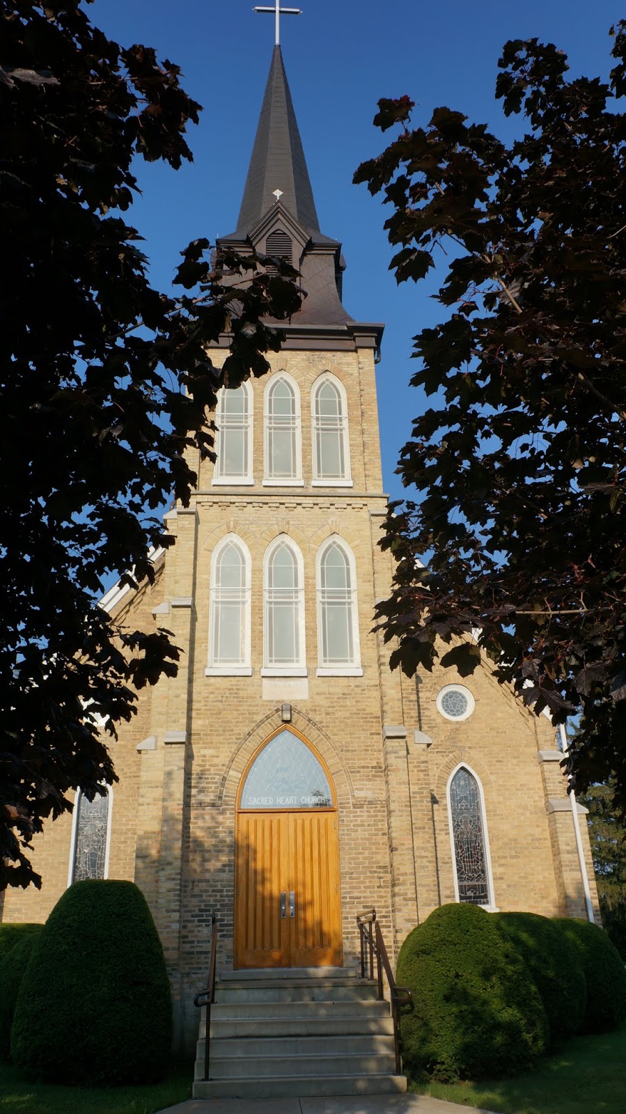 Sacred Heart Catholic Church | 14 Gordon St W, Teeswater, ON N0G 2S0, Canada | Phone: (519) 392-6935