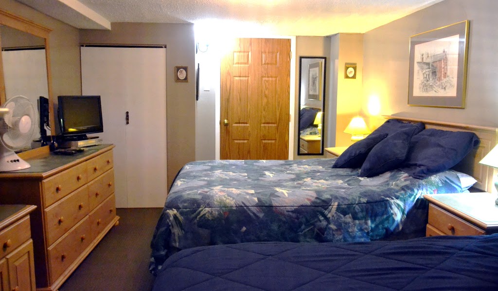 Creekside B&B and guest suite | 3158 Pinemeadow Dr, Burlington, ON L7M 2Z6, Canada | Phone: (905) 336-5382