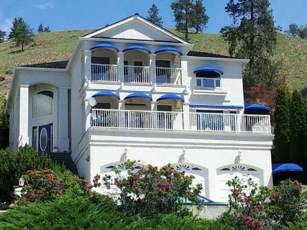 Lake view House Kelowna | 639 Royal Pine Dr, Kelowna, BC V1Y 9K5, Canada | Phone: (778) 363-8866