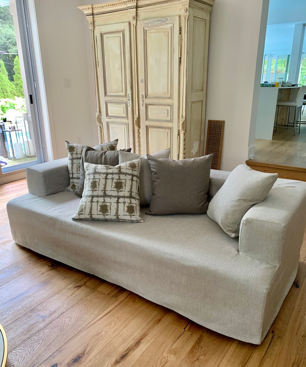 Old Oakville Slipcover Company | Lakeshore Rd East, Please call to book an in-home consultation, Douglas Ave, Oakville, ON L6J 3R6, Canada | Phone: (905) 330-9106