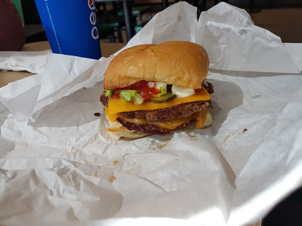 Jakes Burger | Hague, SK S0K 1X0, Canada | Phone: (306) 225-5005