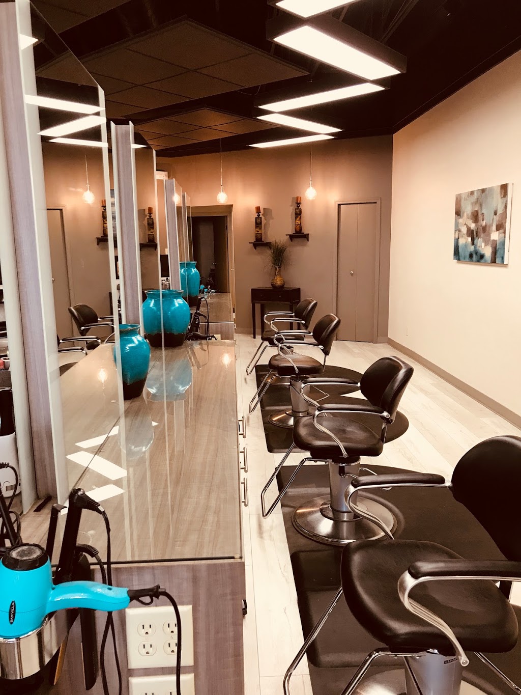 United Artists Hair Salon & Spa | 2543 East Quance St, Regina, SK S4V 2X7, Canada | Phone: (306) 789-8181