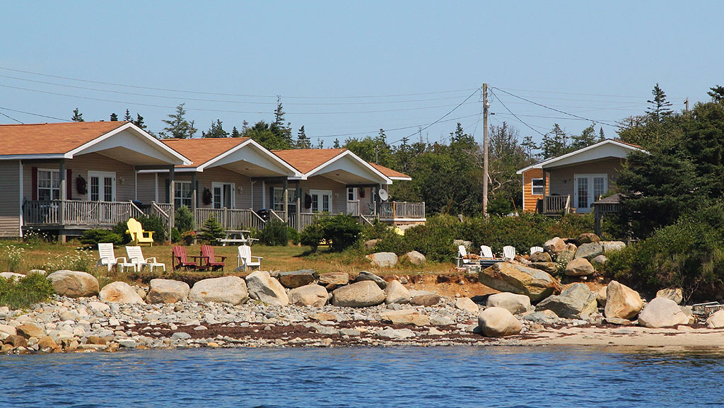 Whispering Waves Cottages | 310 Black Point Rd, Ingomar, NS B0T 1W0, Canada | Phone: (902) 637-3535