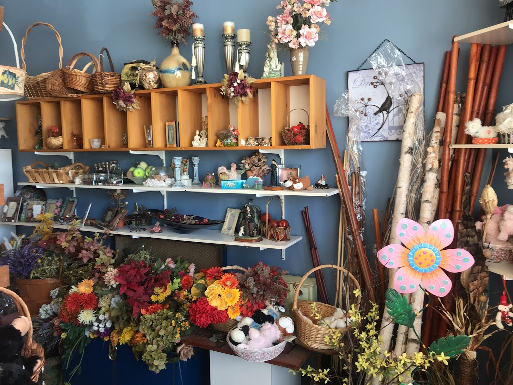 Boutique De Fleurs Le Petit Bo | 3075 Chemin dOka, Sainte-Marthe-sur-le-Lac, QC J0N 1P0, Canada | Phone: (450) 473-5666