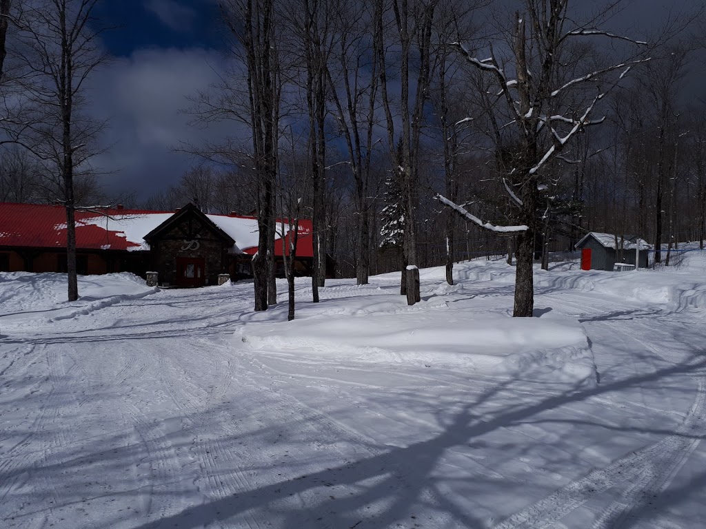 Cabane à sucre Sucrerie Busque | 25 Route du Lac-Poulin, Saint-Benoît-Labre, QC G0M 1P0, Canada | Phone: (418) 228-0045