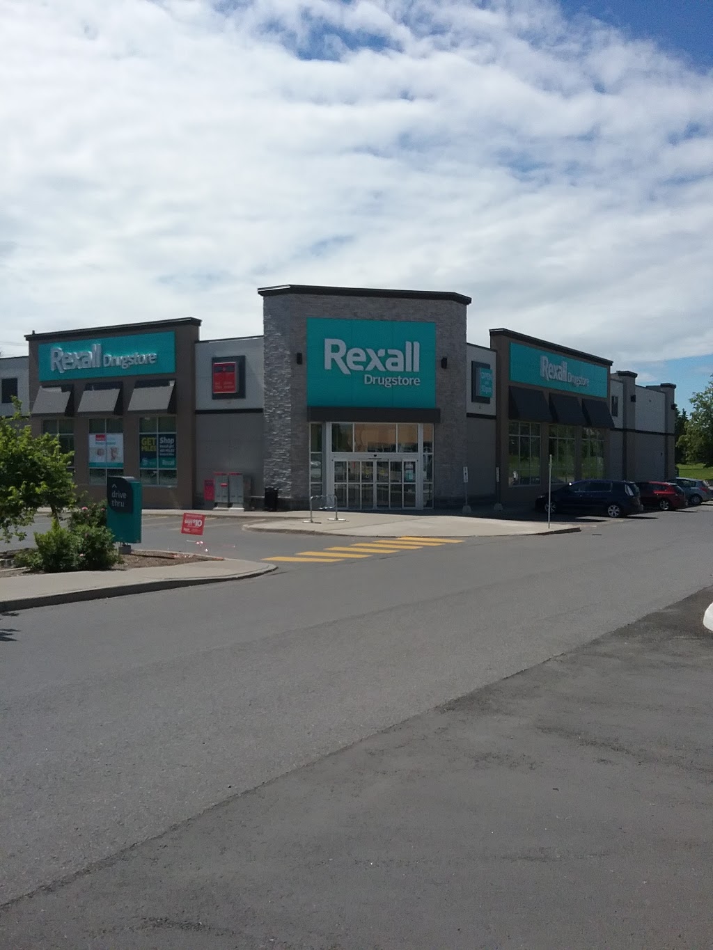 Rexall Drugstore | 1725 Walkley Rd Unit C, Ottawa, ON K1V 2P6, Canada | Phone: (613) 737-9826