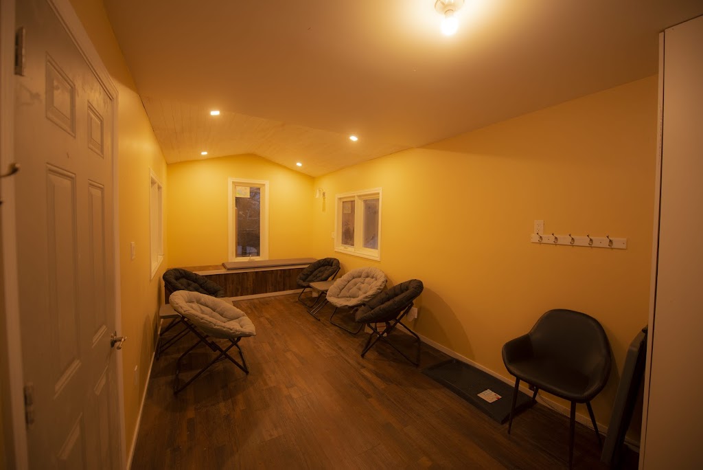 Hot Rock Spa Carp | 110 Donald B. Munro Dr, Carp, ON K0A 1L0, Canada | Phone: (613) 908-1229