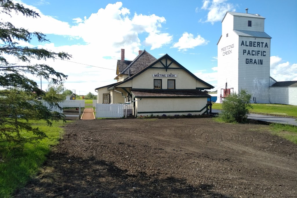 Meeting Creek Heritage Railway Station and Linear Park | 5002 50 St, Meeting Creek, AB T0B 2Z0, Canada | Phone: (780) 672-3099