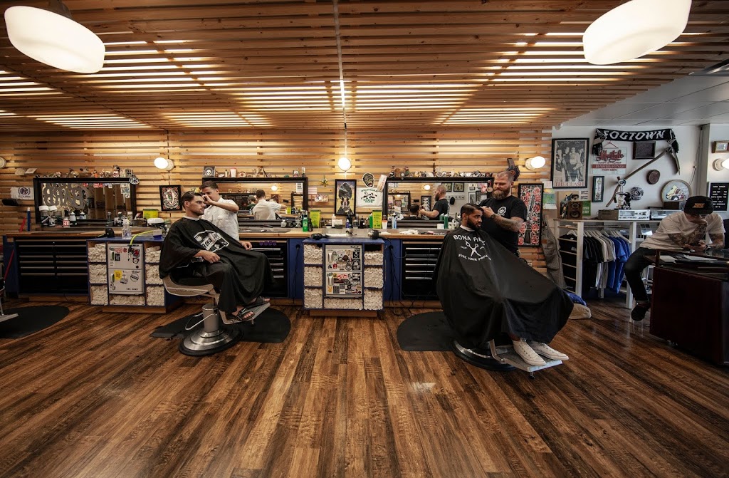 Town Barber | 1114 Dundas St W, Toronto, ON M6J 1X2, Canada | Phone: (416) 399-3499