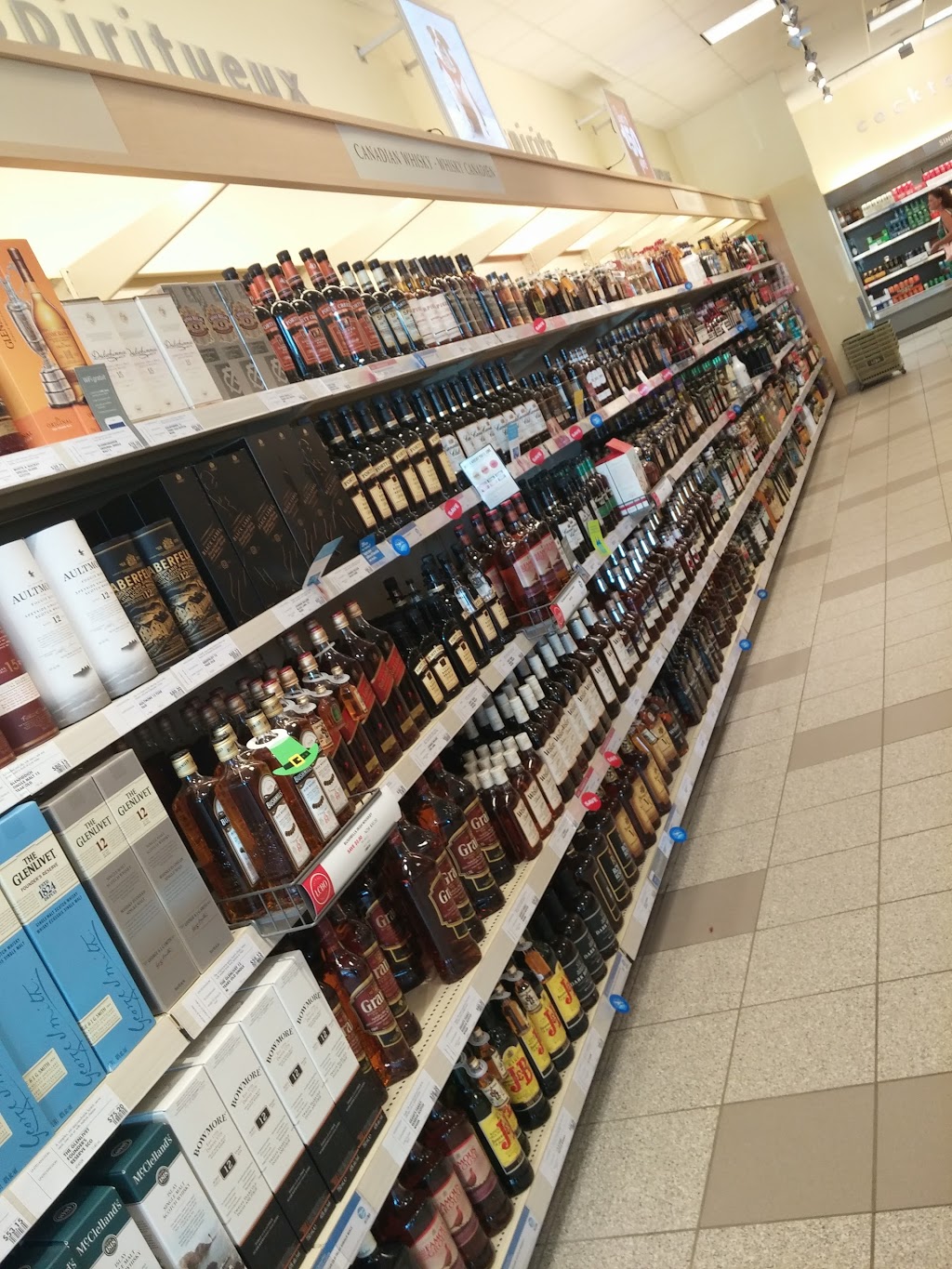 LCBO | 3000 Richelieu St Unit 2, Rockland, ON K4K 0B5, Canada | Phone: (613) 446-4472