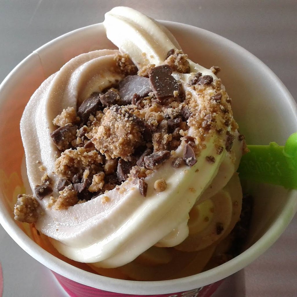 Menchies | 2690 Erin Centre Blvd Unit A003, Mississauga, ON L5M 5P5, Canada | Phone: (905) 607-1117