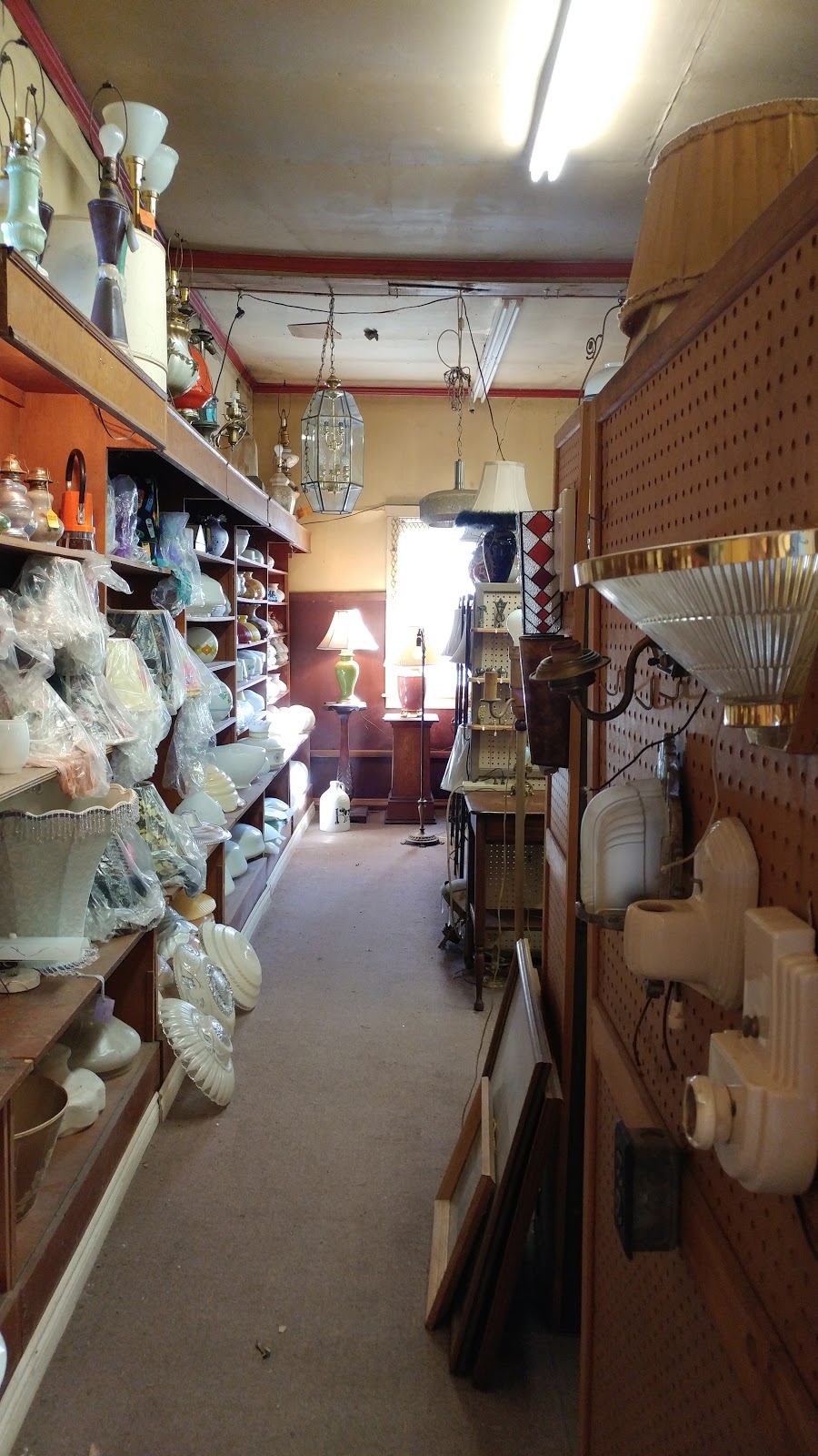 Colonial Antiques | 4881 Garrison Rd, Ridgeway, ON L0S 1N0, Canada | Phone: (905) 894-5881