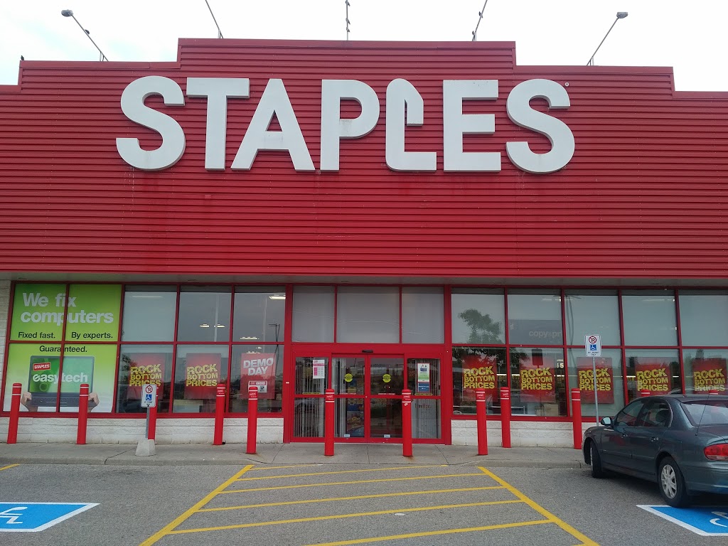 Staples | 245 Strasburg Rd, Kitchener, ON N2E 3W7, Canada | Phone: (519) 571-7420