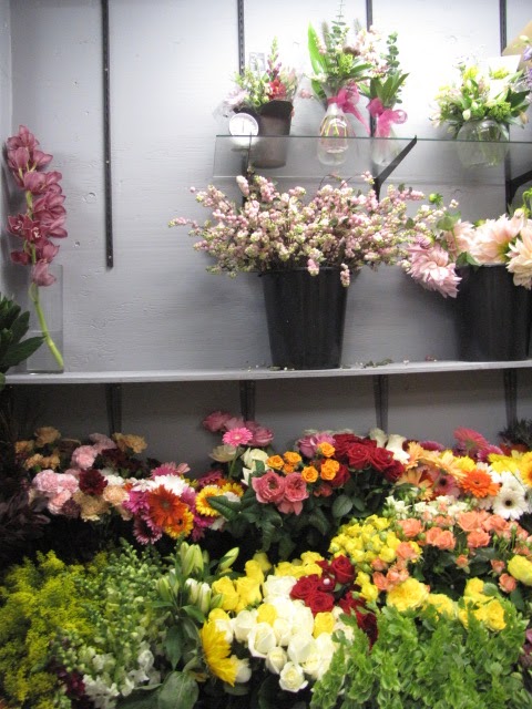 Fresh N Fabulous Flowers and Gifts | 110 Islewood Dr, Bowser, BC V0R 1G0, Canada | Phone: (250) 752-8856