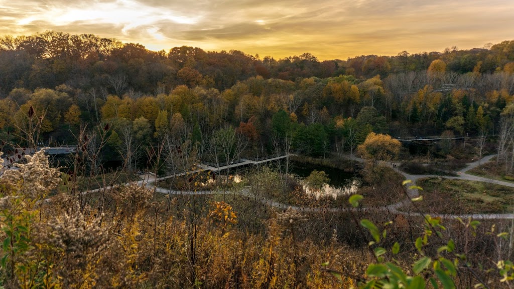 The Governors Bridge Lookout | 550 Bayview Ave, Toronto, ON M4W 3X8, Canada | Phone: (416) 596-1495