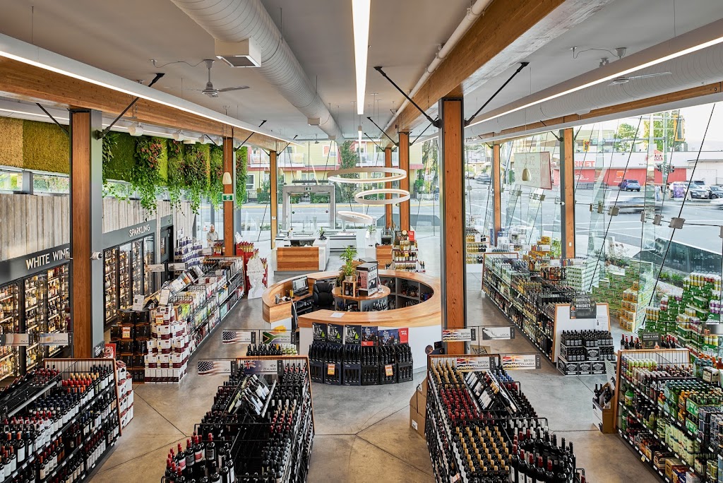 Tudor House Liquor Store | 533 Admirals Rd, Victoria, BC V9A 2N5, Canada | Phone: (250) 590-5883