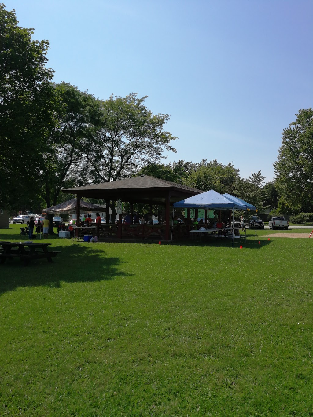 McKay park: Wyoming pool, Splashpad & Recreation | 1T0, 497-519 Ontario St, Wyoming, ON N0N 1T0, Canada