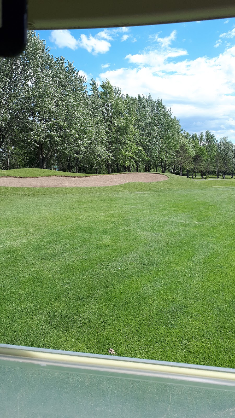 Club De Golf De Farnham Inc | 55 Chemin du Golf, Farnham, QC J2N 2P9, Canada | Phone: (450) 293-3171