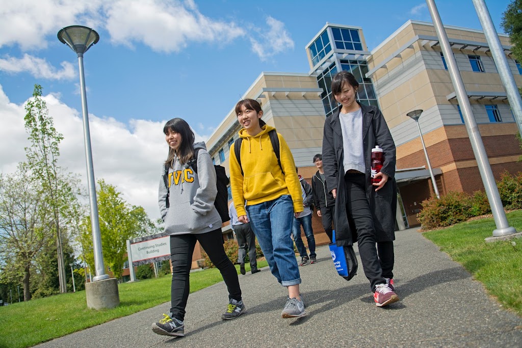 English Language Centre | University of Victoria, Continuing Studies Building, 3800 Finnerty Road, (Ring Road at Gabriola Road), Victoria, BC V8P 5C2, Canada | Phone: (250) 721-8469