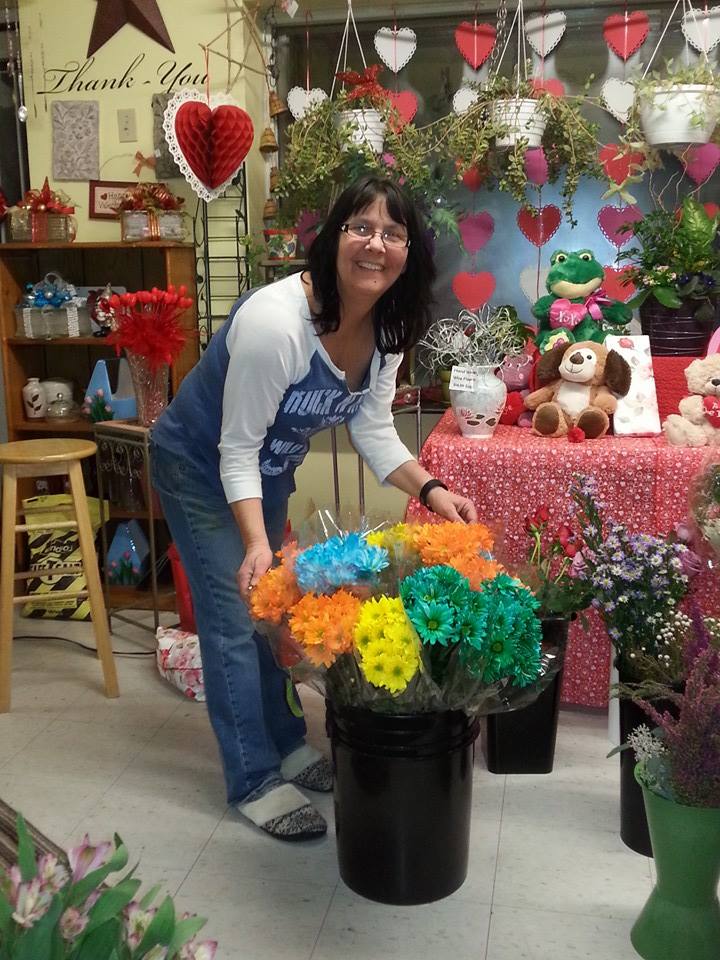 Blossoms Florist & Boutique | 265 Thomas St, Deseronto, ON K0K 1X0, Canada | Phone: (613) 547-5131