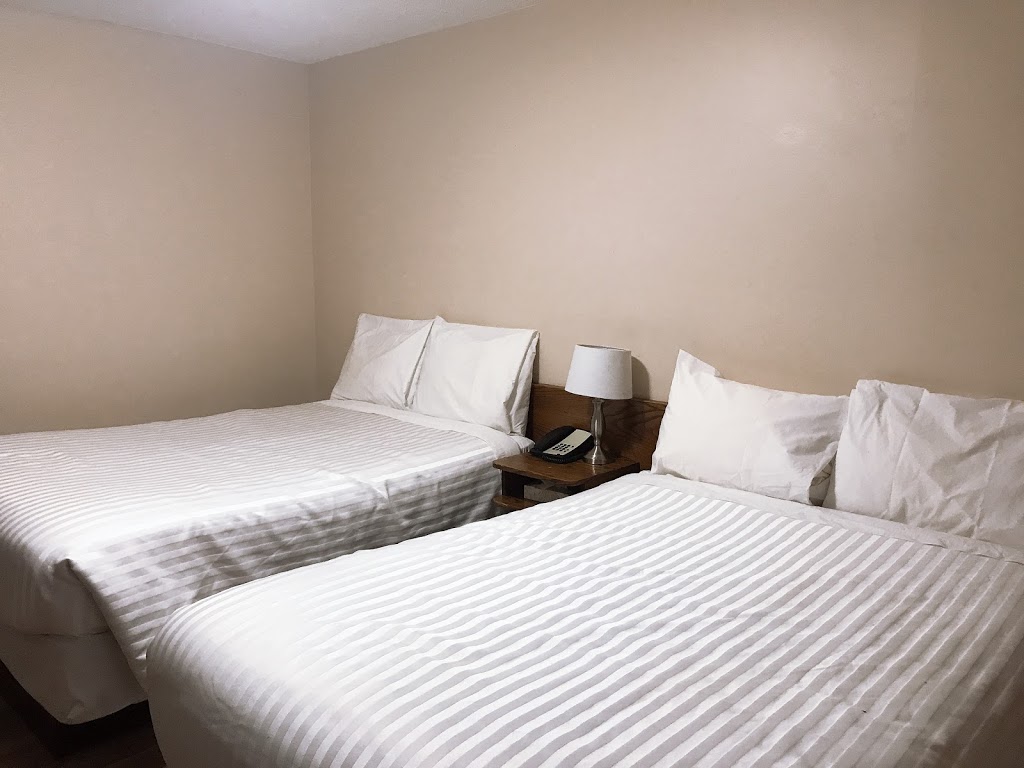 Departure Bay Motel | 2011 Estevan Rd, Nanaimo, BC V9S 3Y9, Canada | Phone: (250) 754-2161