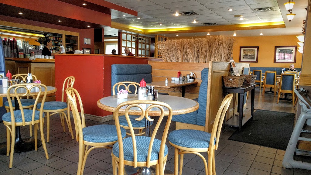 Hot Stacks Family Restaurant | 29 King St N, Cookstown, ON L0L 1L0, Canada | Phone: (705) 458-9933