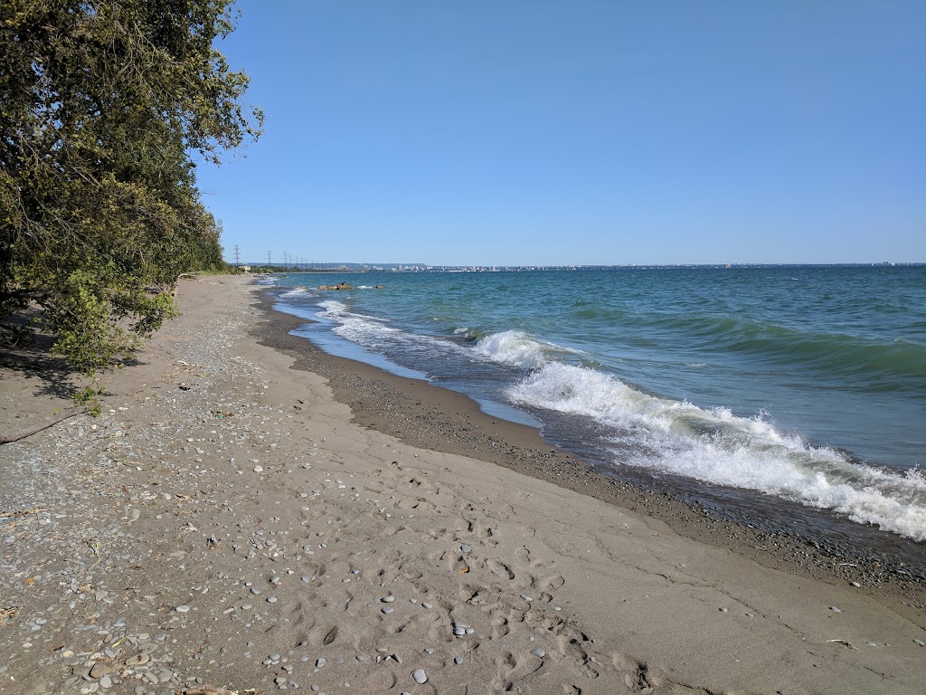 Waterfront Trail Parking Lot | Confederation Park A, Hamilton, ON L8E 3L8, Canada