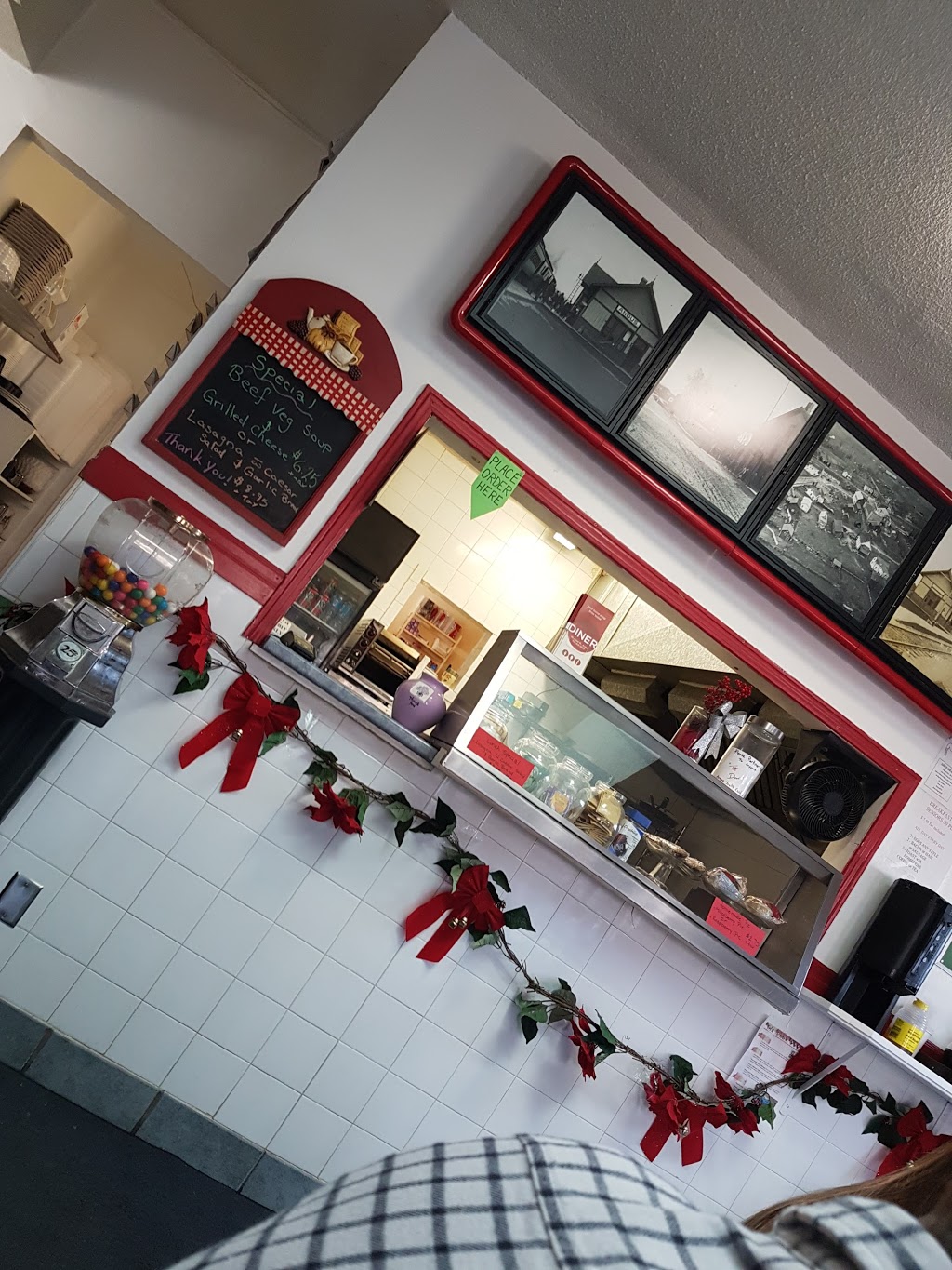 The Diner | 52 Jonas St, Angus, ON L0M 1B0, Canada | Phone: (705) 516-0925