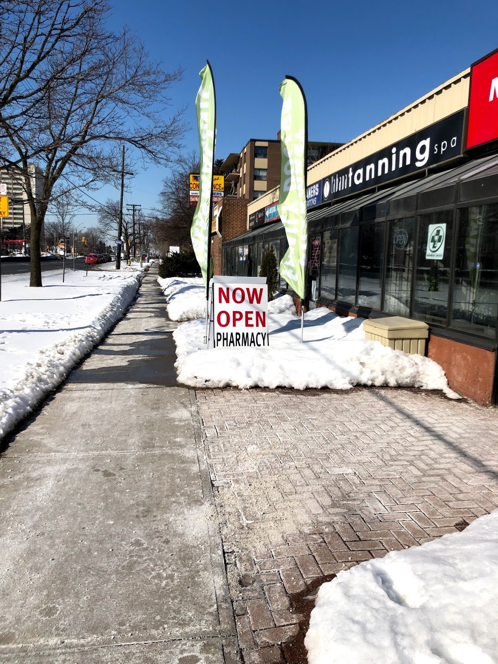 Unique care pharmacy | 2231 Victoria Park Ave #6, Scarborough, ON M1R 1V8, Canada | Phone: (647) 352-4747