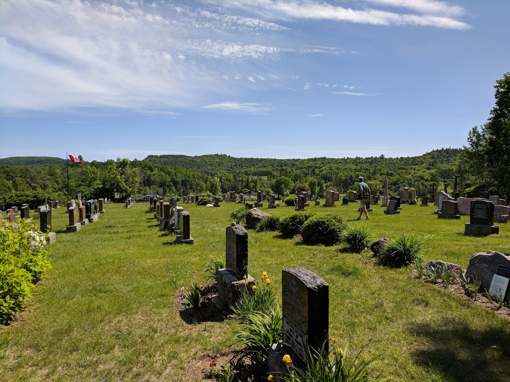 MacLaren Cemetery | 42 Chemin du Cimetière-Maclaren, Wakefield, QC J0X 3G0, Canada | Phone: (819) 921-3299