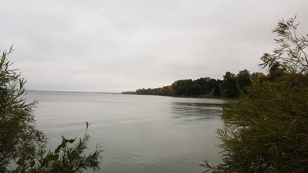 Parc des Martins-Pêcheurs | 16 Chemin du Vieux-Moulin, Notre-Dame-de-lÎle-Perrot, QC J7V 8P6, Canada | Phone: (514) 453-4128