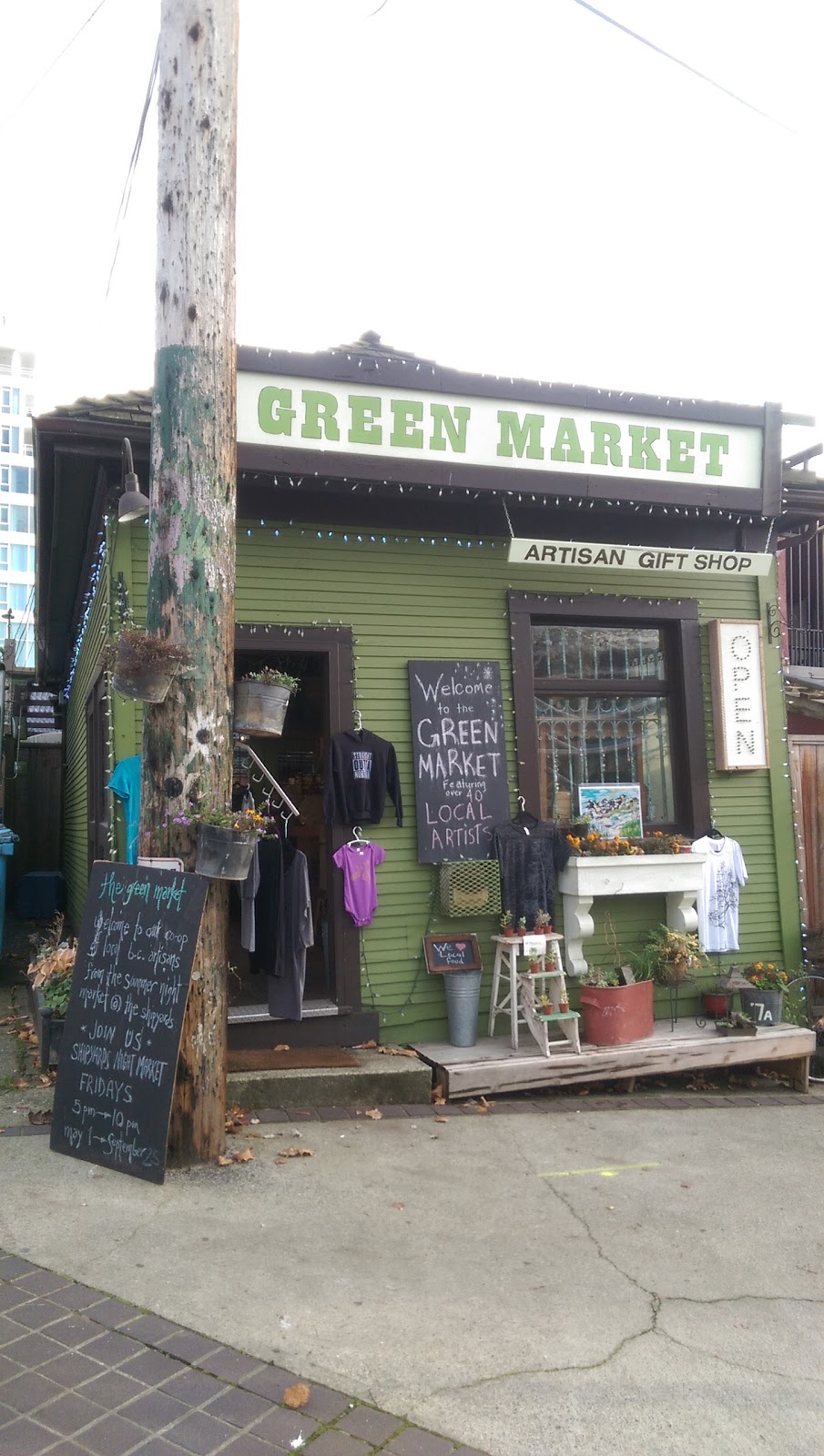 Green Market | 7 Lonsdale Ave, North Vancouver, BC V7M 2E4, Canada | Phone: (604) 985-9694