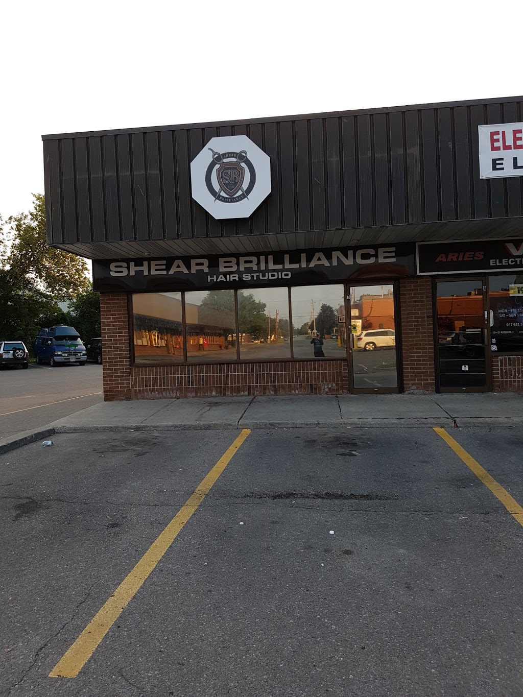 Shear Brilliance Oshawa | 1251 Simcoe St N #7, Oshawa, ON L1G 4X1, Canada | Phone: (905) 723-1832