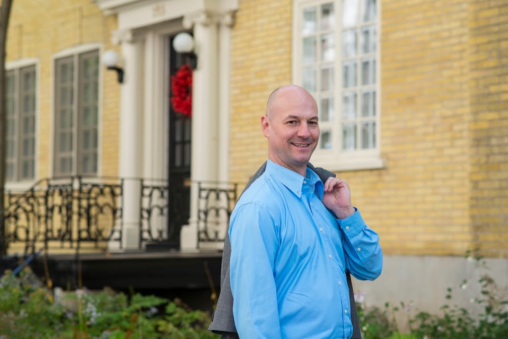 Daniel Leblond Courtier Immobilier REMAX | 1740 Avenue Bardy, Québec, QC G1J 4R8, Canada | Phone: (418) 554-6236