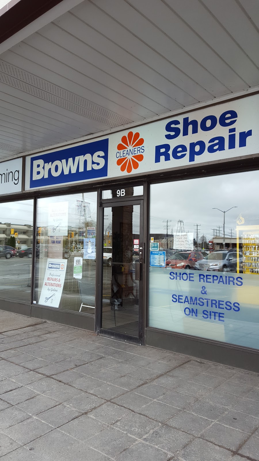 Browns Cleaners | 250 Greenbank Road, Ottawa, ON K2H 1E9, Canada | Phone: (613) 721-1347