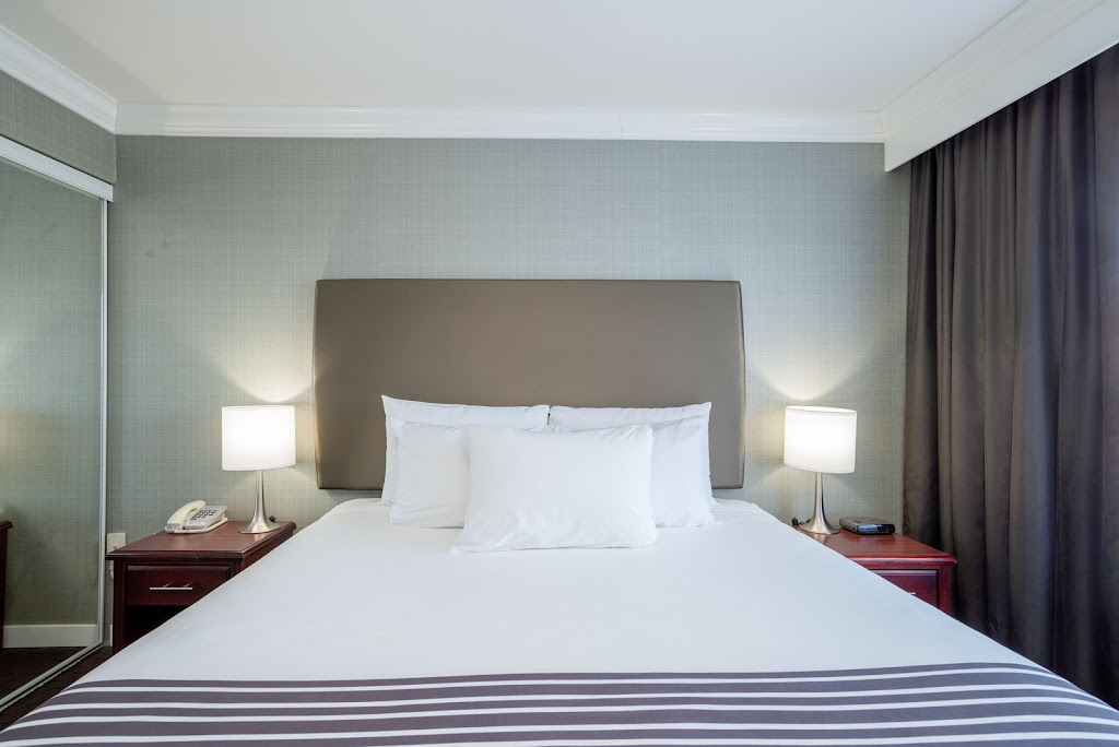 Sandman Hotel Red Deer | 2818 Gaetz Ave, Red Deer, AB T4R 1M4, Canada | Phone: (403) 343-7400