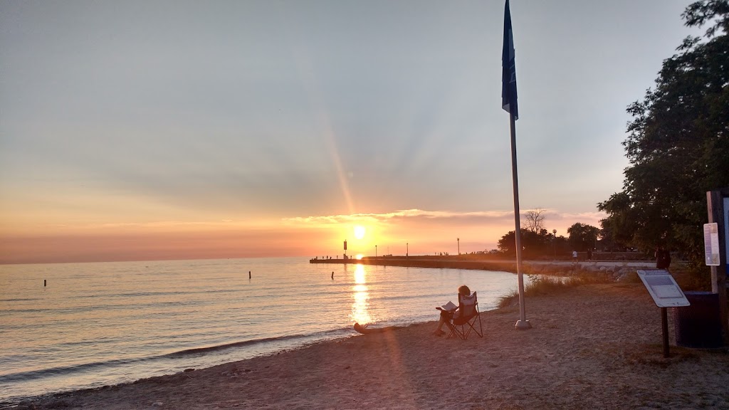 Bayfield Pier Beach | Bayfield Pier Beach, 48 Long Hill Rd, Bayfield, ON N0M 1G0, Canada | Phone: (877) 236-4351