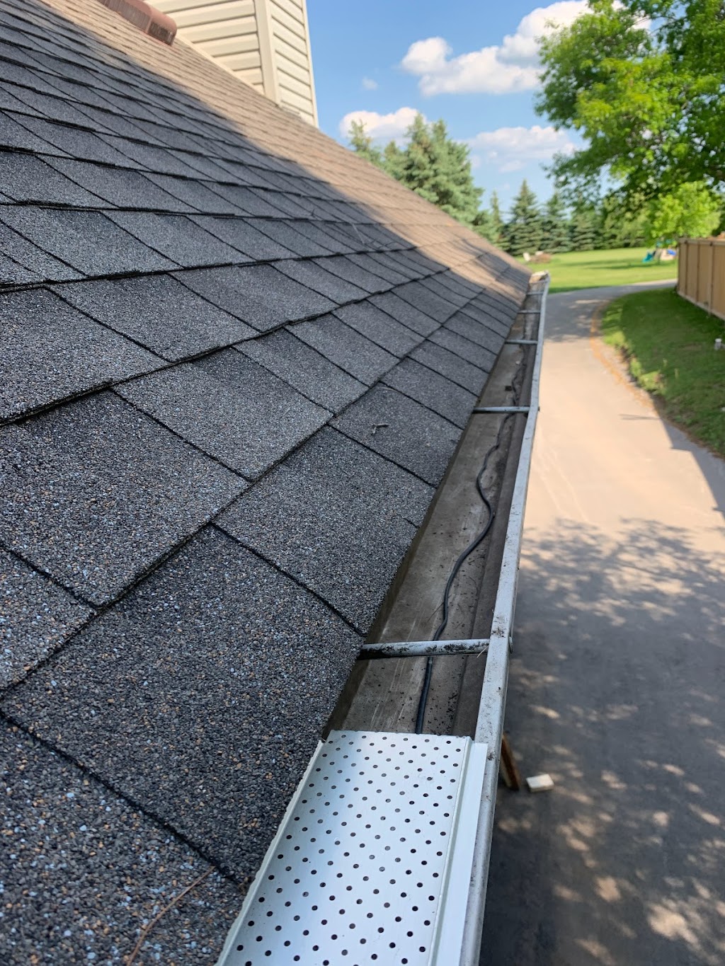 Gutter Protect | 14 Russell St, Mount Pleasant, ON N0E 1K0, Canada | Phone: (519) 732-0081