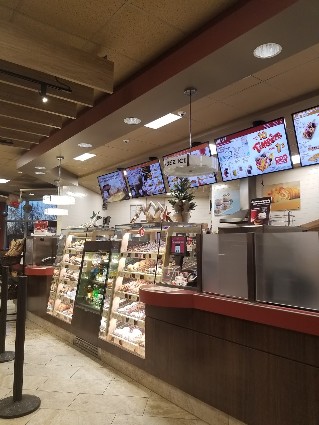 Tim Hortons | 761 Boulevard J.-André Déragon, Cowansville, QC J2K 5G6, Canada | Phone: (450) 263-7505