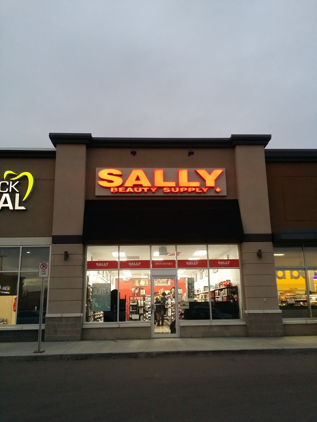 Sally Beauty | 3759 17 St NW Unit D2, Edmonton, AB T6T 0Y3, Canada | Phone: (780) 463-2807