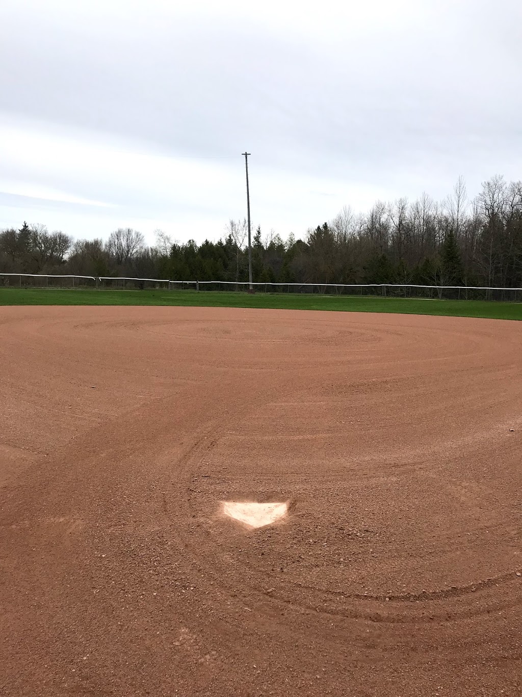 Grand Valley Baseball Diamond | 65 River St, Grand Valley, ON L0N 1G0, Canada | Phone: (519) 928-5652