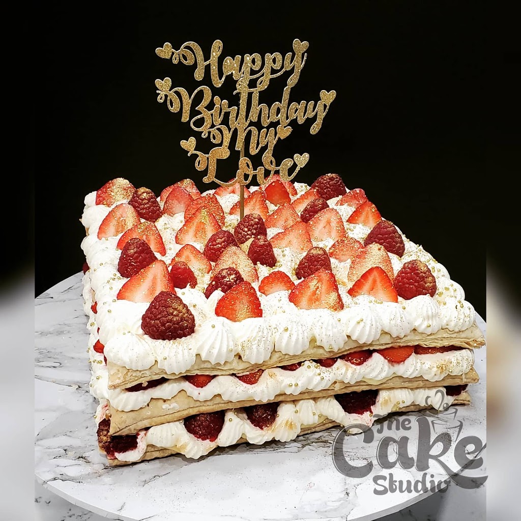 THE CAKE STUDIO by Sana | Collingwood Ave, Brampton, ON L7A 1L6, Canada | Phone: (647) 723-0046