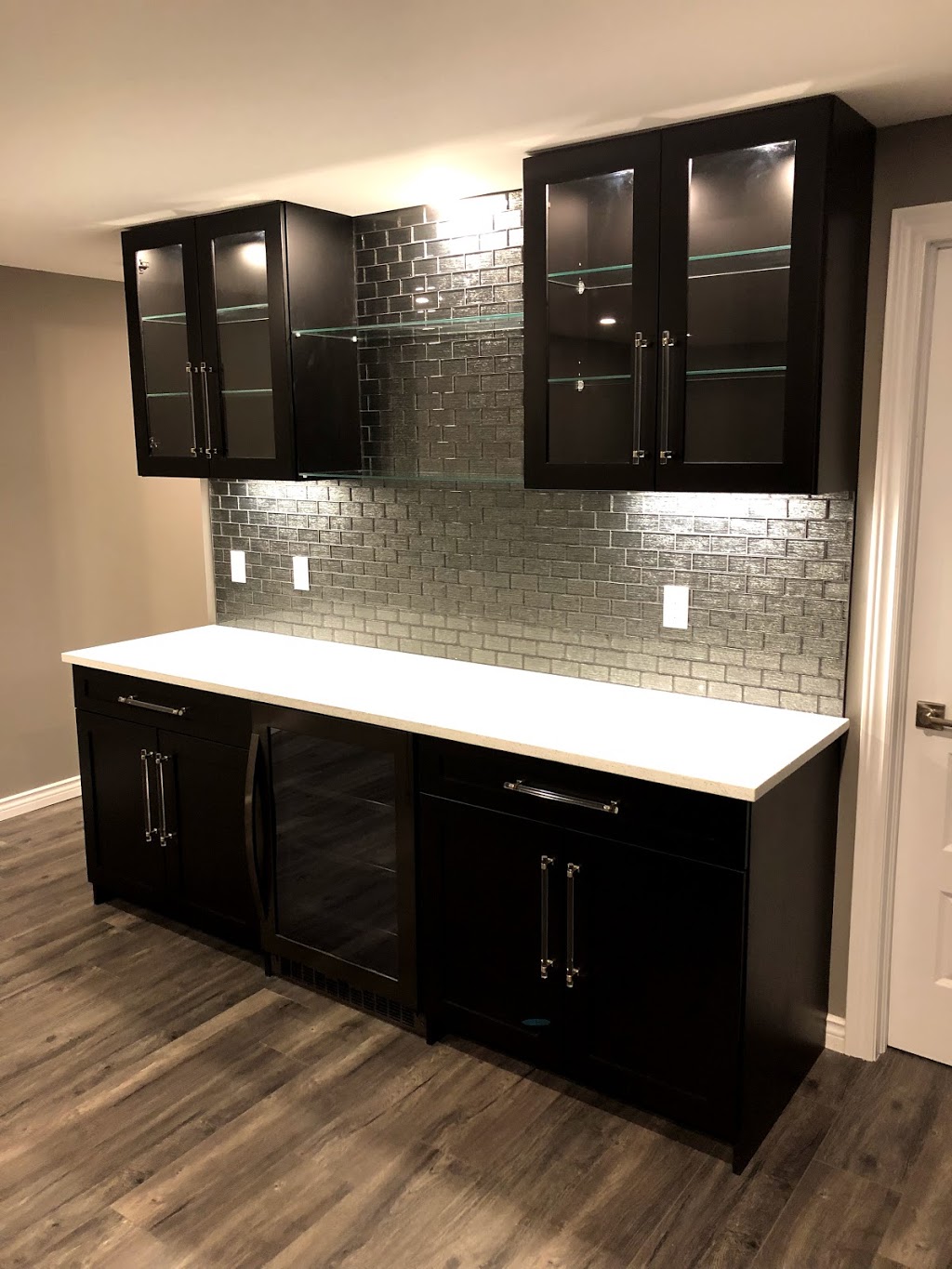 Jays Custom Kitchens | 127 Moore St, Wheatley, ON N0P 2P0, Canada | Phone: (519) 259-9951