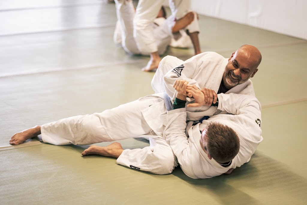 North Vancouver Brazilian Jiu Jitsu | 250 Esplanade E #206, North Vancouver, BC V7L 1A3, Canada | Phone: (604) 770-1766