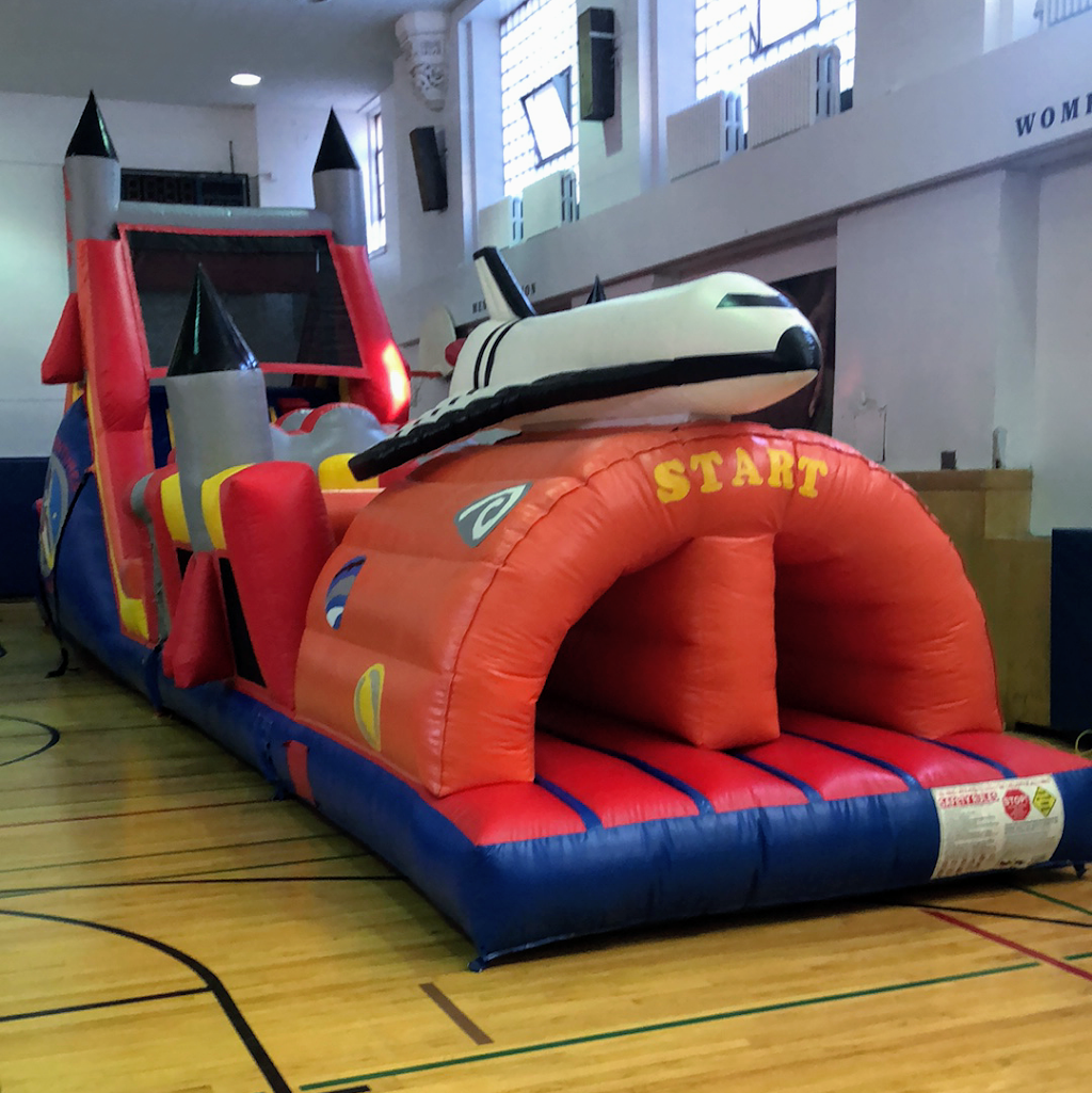 AdventureMania Inflatables | 934 Concession 4 W, Waterdown, ON L8B 1J9, Canada | Phone: (905) 864-3290