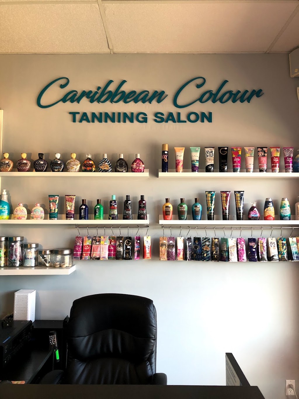 Caribbean Colour Tanning Salon | 2066 Liverpool Rd, Pickering, ON L1X 1E2, Canada | Phone: (905) 839-8508