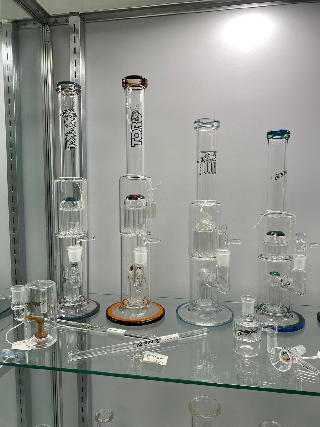 Headspace Glass & Gifts | 5989 Transit Rd, East Amherst, NY 14051, USA | Phone: (716) 428-5730