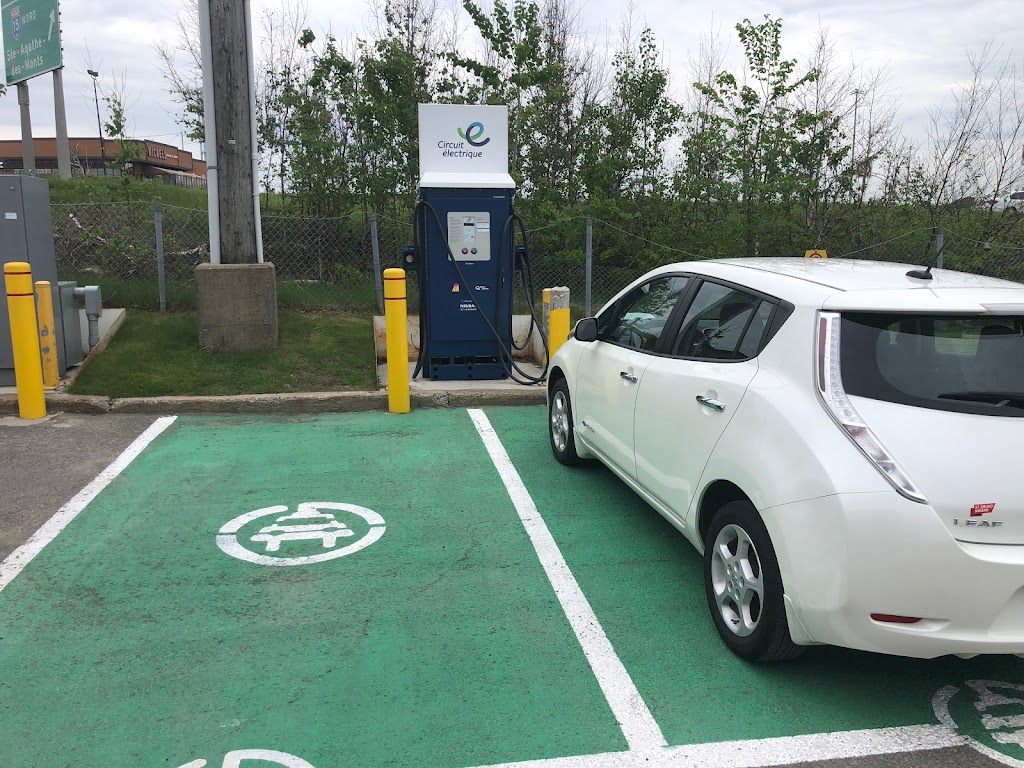 Circuit Électrique Charging Station | Rue Bruno Nantel, Saint-Jérôme, QC J7Y 2G5, Canada | Phone: (855) 999-8378