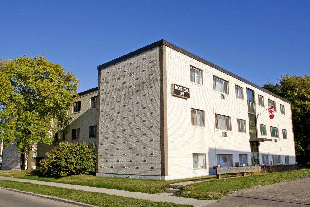 Bonita Manor Apartments | 38 Bonita Ave, Winnipeg, MB R2M 1J1, Canada | Phone: (204) 255-2620