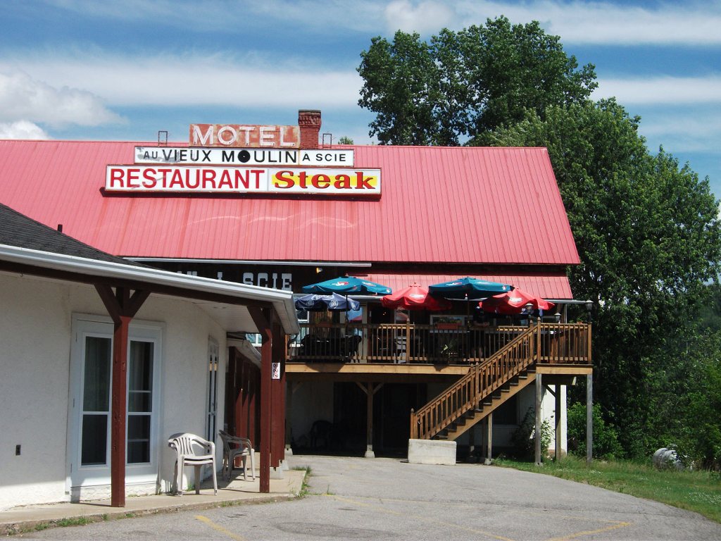 Au Vieux Moulin à Scie | 340 Rue Saint-Maurice E, Saint-Michel-des-Saints, QC J0K 3B0, Canada | Phone: (450) 833-6656